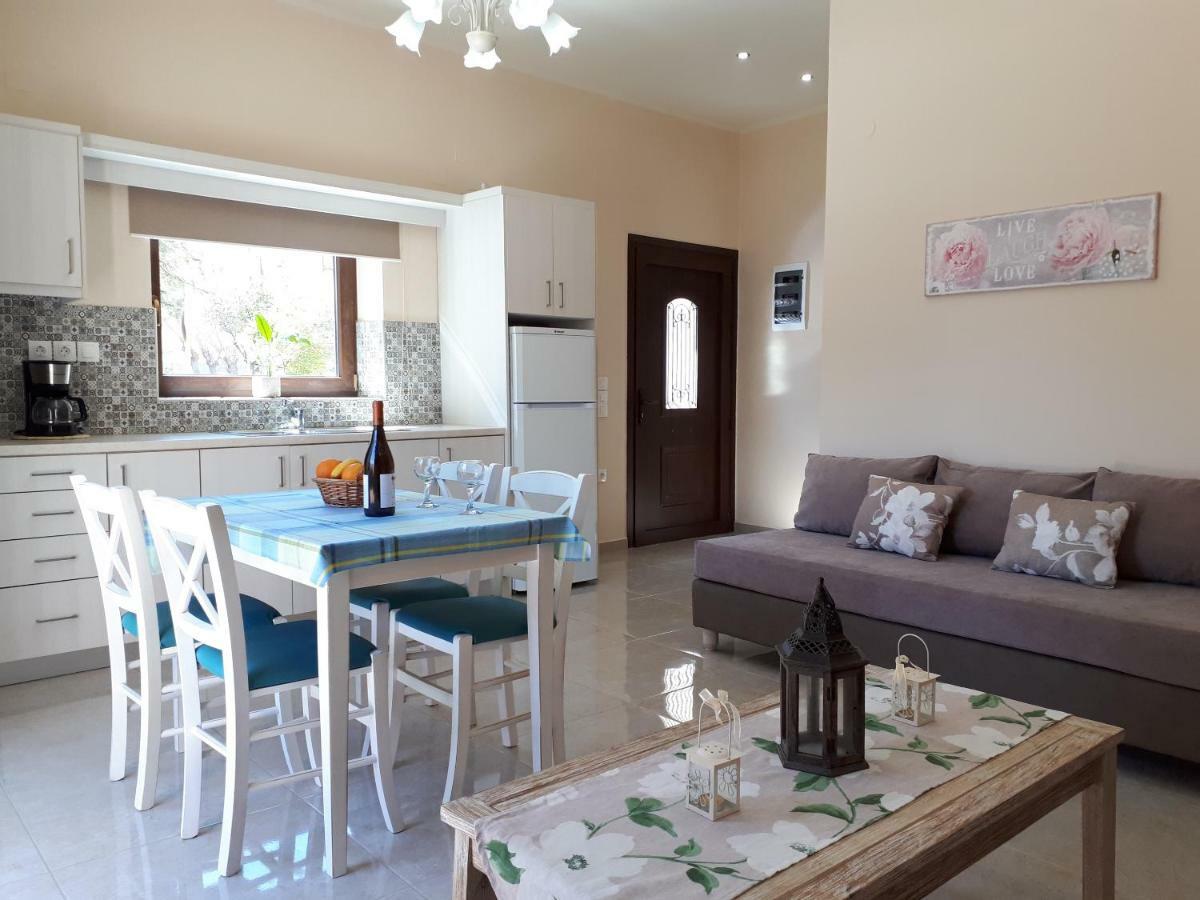 Iro City And Beach Boutique Homes 干尼亞 外观 照片